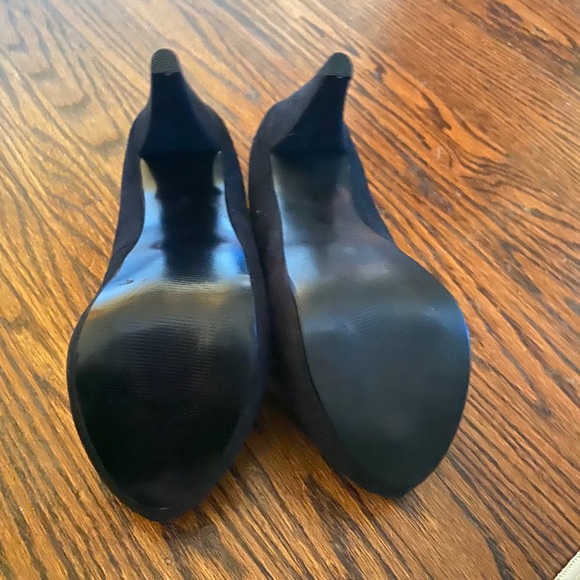 Shoes - Picture 4 of 4